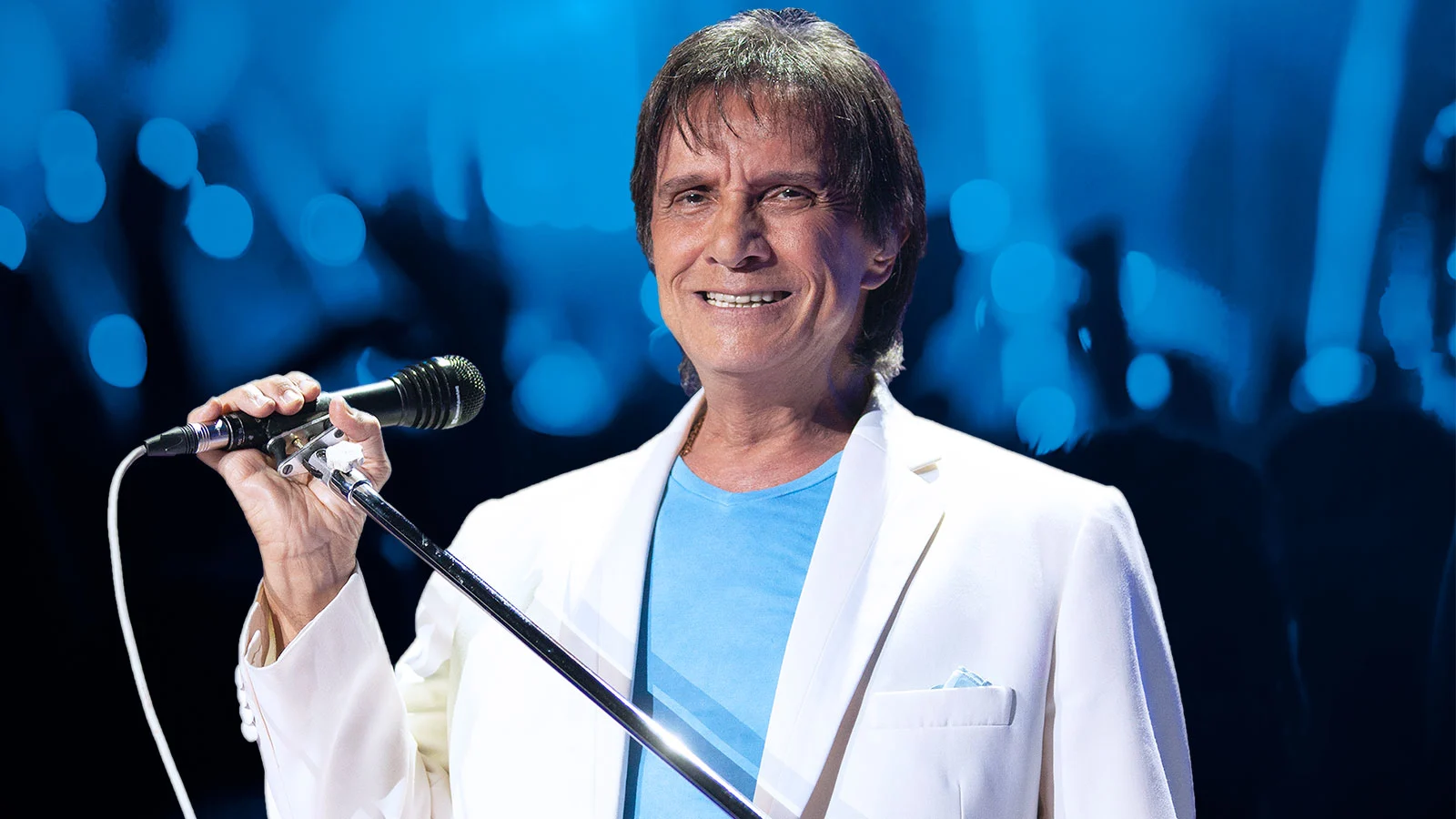 Roberto Carlos anuncia venda de ingressos para show de aniversário em Cachoeiro